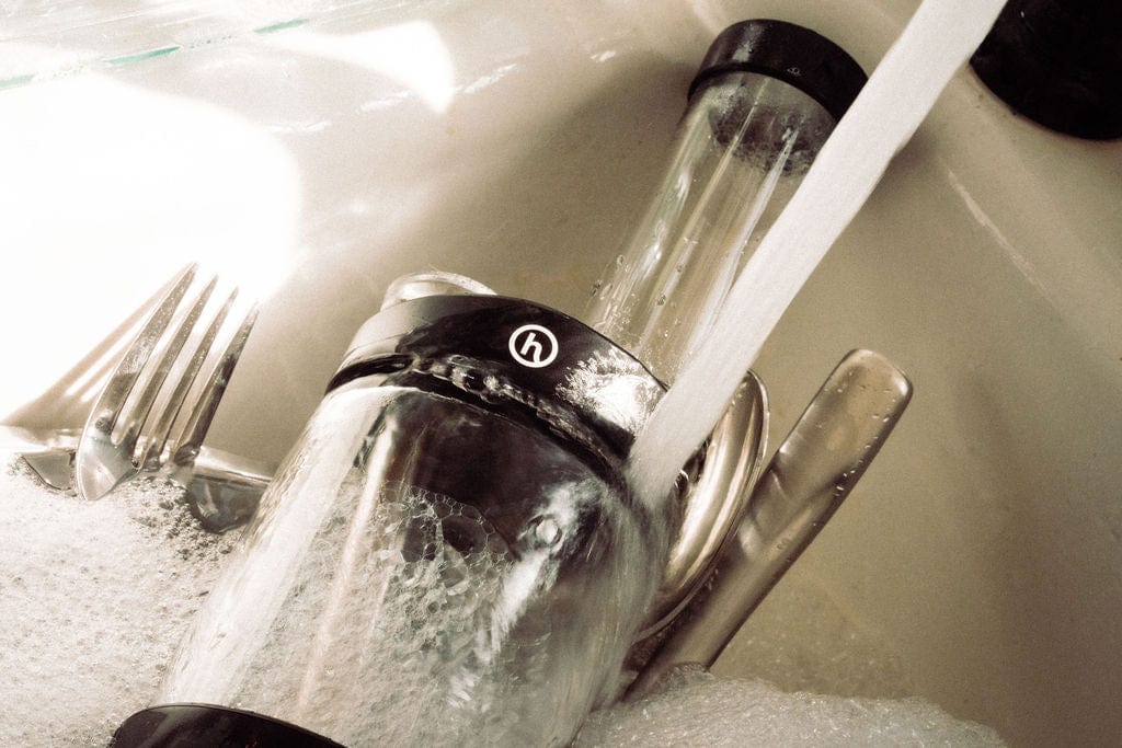 How to clean a bong
