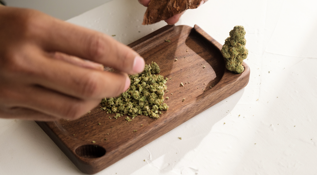 How to Grind Weed Without a Grinder Expert Tips Honest