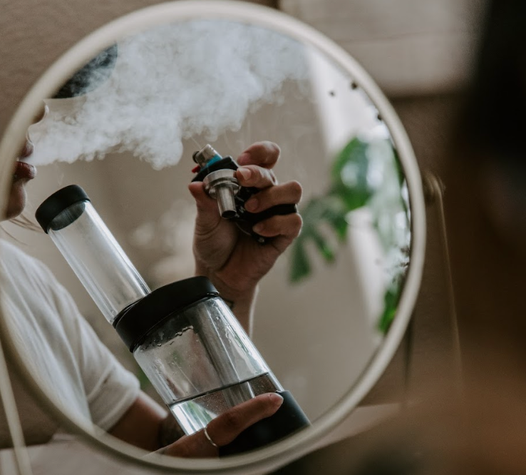 heir water pipe vs capsule water pipe