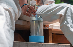 How to Fill a Bong With Water